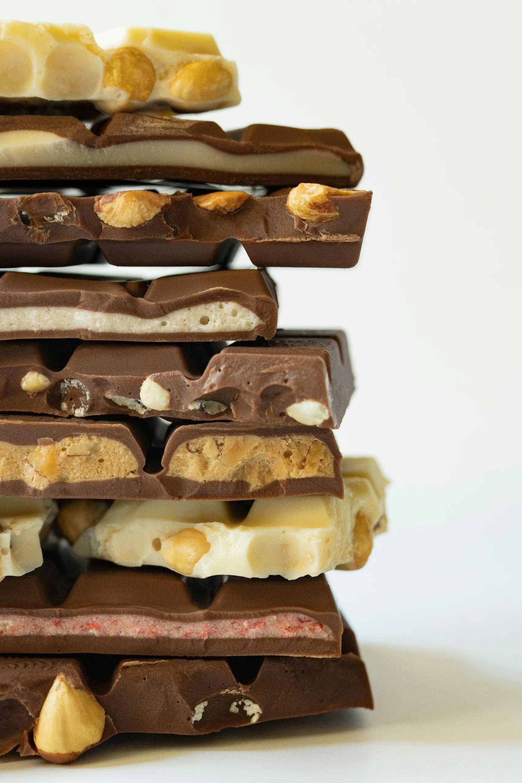 Estantería con dulces, chocolates y bombones